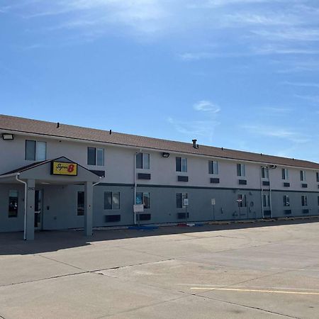 Motel Super 8 By Wyndham Emporia Exterior foto